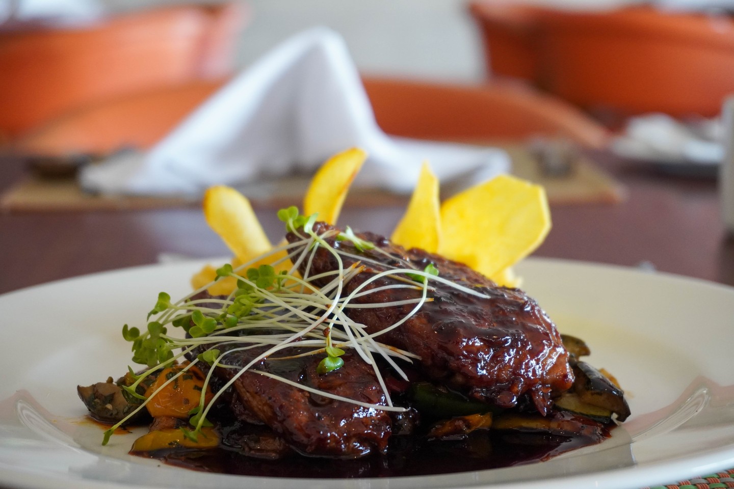 Grilled to perfection, glazed with Jack Daniels richness, and served with a touch of elegance. Reserve a table today and experience our exceptional beef fillet at Big Five Restaurant.To reserve, call +254 731 436 100.#OleSereni #BigFiveRestaurant #BestHotelInNairobi