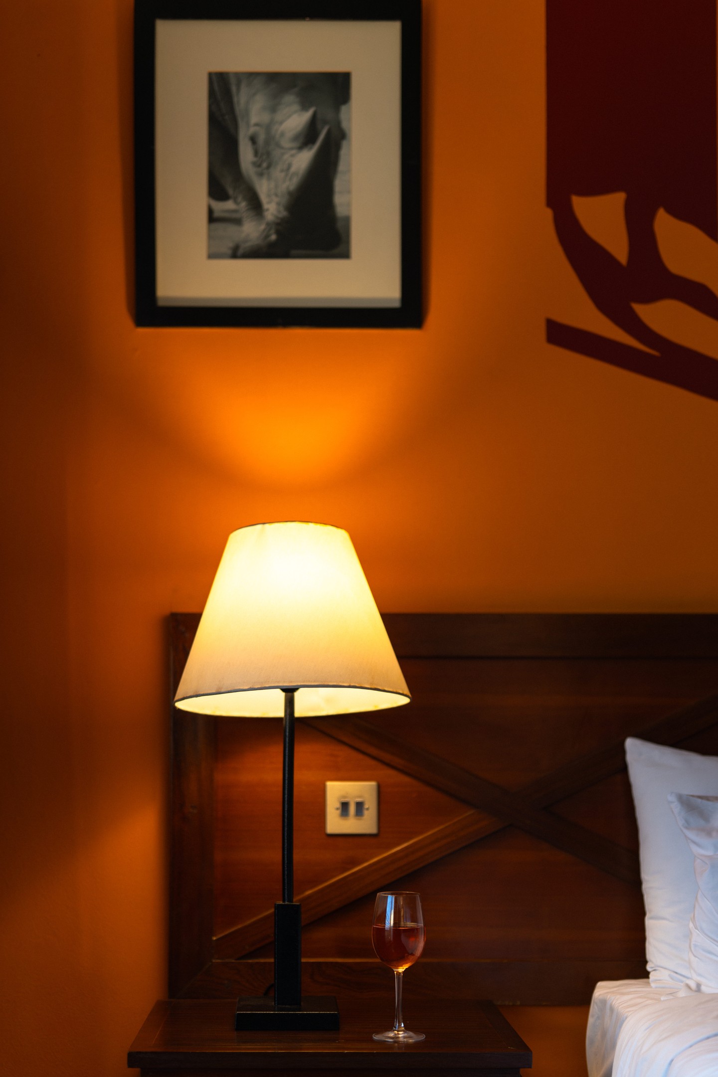 A quiet room, a perfect pour, and a weekend that finally feels like yours. Unwind, reset, and recharge in our cozy rooms every weekend.
To book a stay, call +254 732 191000.
#OleSereni #CozyRoom #WeekendEscape