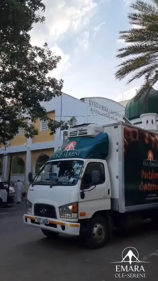 As the month of Ramadan comes to a close, we reflect on the power of giving. Earlier this week, we had the privilege of sharing Iftar meals with the community at Jamia Mosque. 

Because beyond hospitality, it’s about humanity. 

#OleSereni #EmaraOleSereni #RamadanMubarak