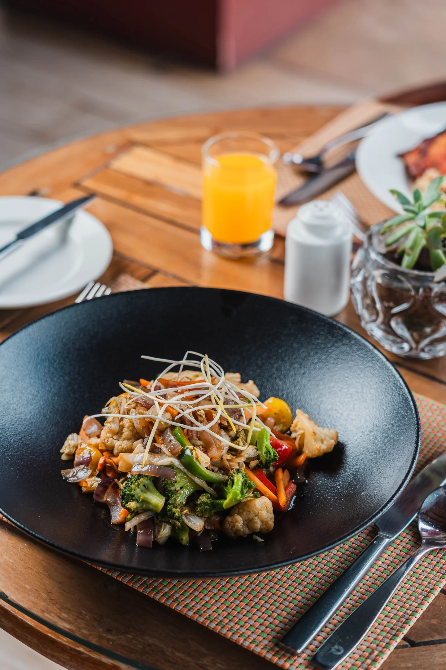 Join us tomorrow afternoon at Big Five Restaurant for a memorable brunch experience. Whether you’re catching up with friends, celebrating something special, or simply treating yourself, welcome to Sunday Brunch!
To reserve a table, call +254 731 436100.
#OleSereni #SundayBrunch #BigFiveRestaurant