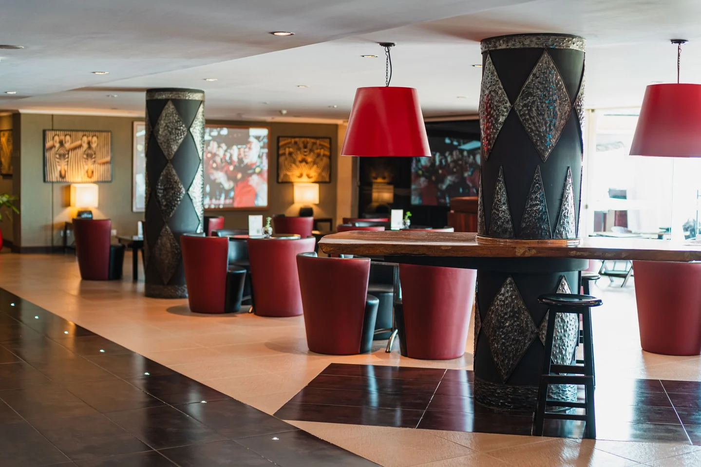 Football nights hit different at Waterhole. As Arsenal take on PSG in the UCL, catch every second of the live action on the big screen at Waterhole. Enjoy special offers on pizza and draft beer.

To reserve a table, call +254 731 436444.

#OleSereni #Waterhole #BestHotelInNairobi