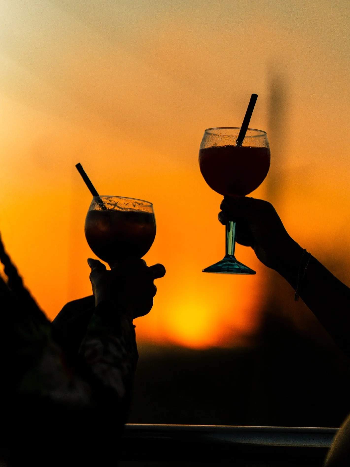 Catch breathtaking sunsets at Ngong Pool Bar and explore our signature cocktails.

To reserve a table, call +254 731 436100.

#OleSereni #NgongPoolBar #BestHotelInNairobi
