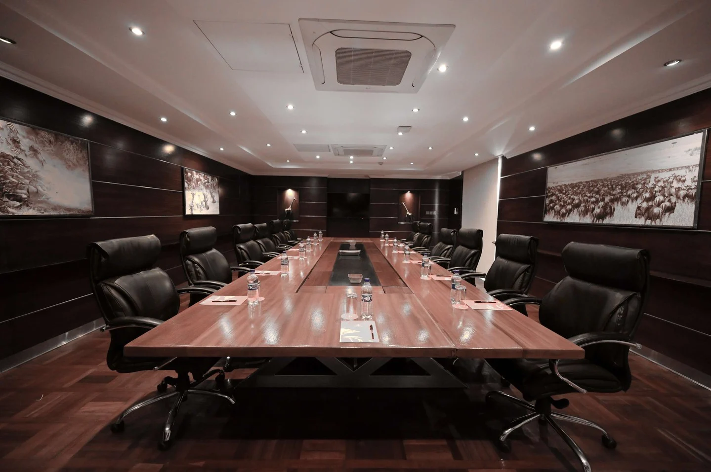 Twiga Boardroom offers a refined, professional setting designed for productive meetings, strategic discussions, and impactful presentations.
For more info, call +254 732 191000.
#OleSereni #TwigaBoardroom #BestHotelInNairobi