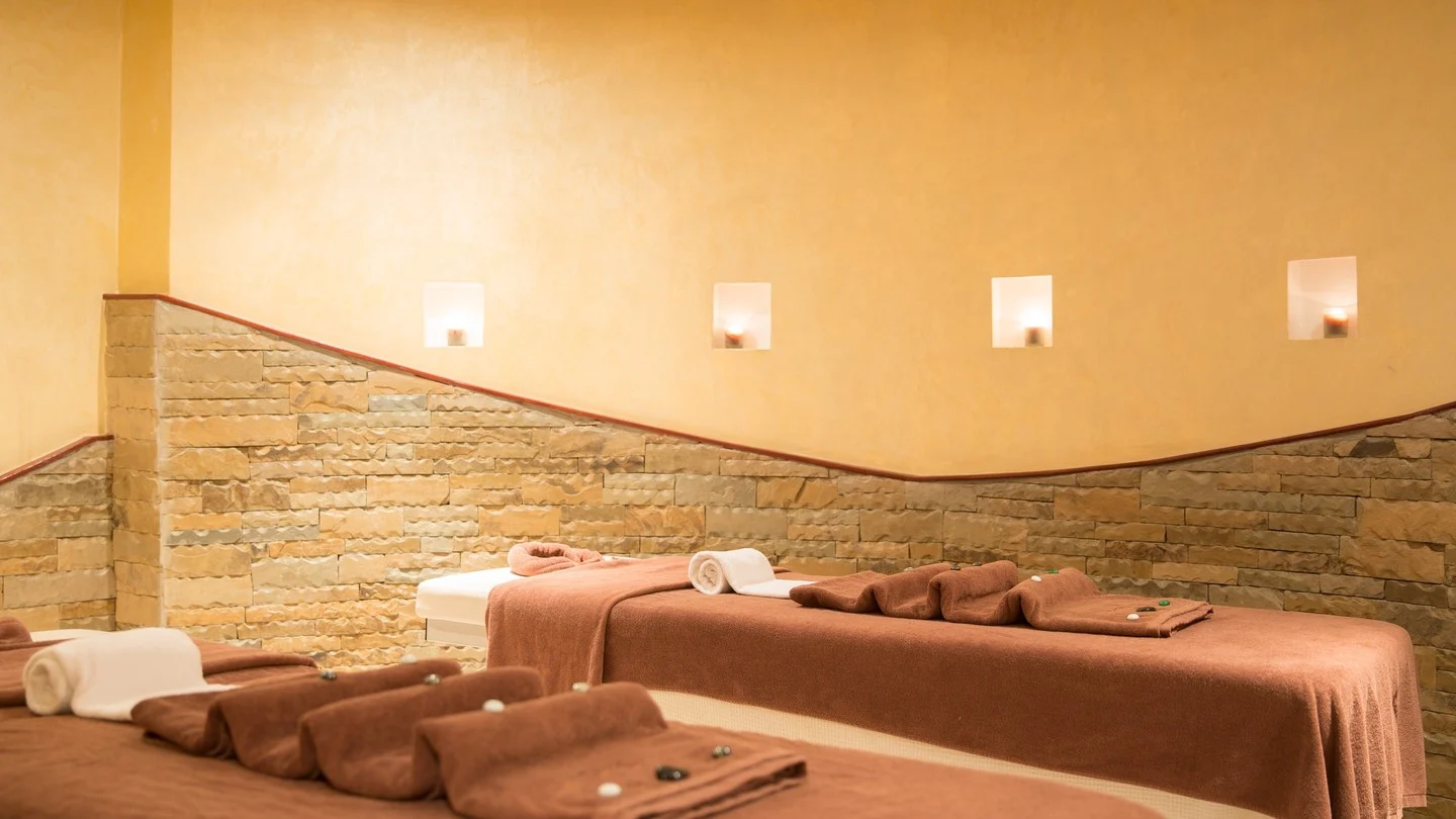 August is your invitation to slow down, reset and reconnect with yourself. Make wellness a priority this month with moments of calm, restoration and relaxation at Duma Spa.
To book a massage appointment, call +254 731 436 000.
#OleSereni #DumaSpa #BestHotelInNairobi