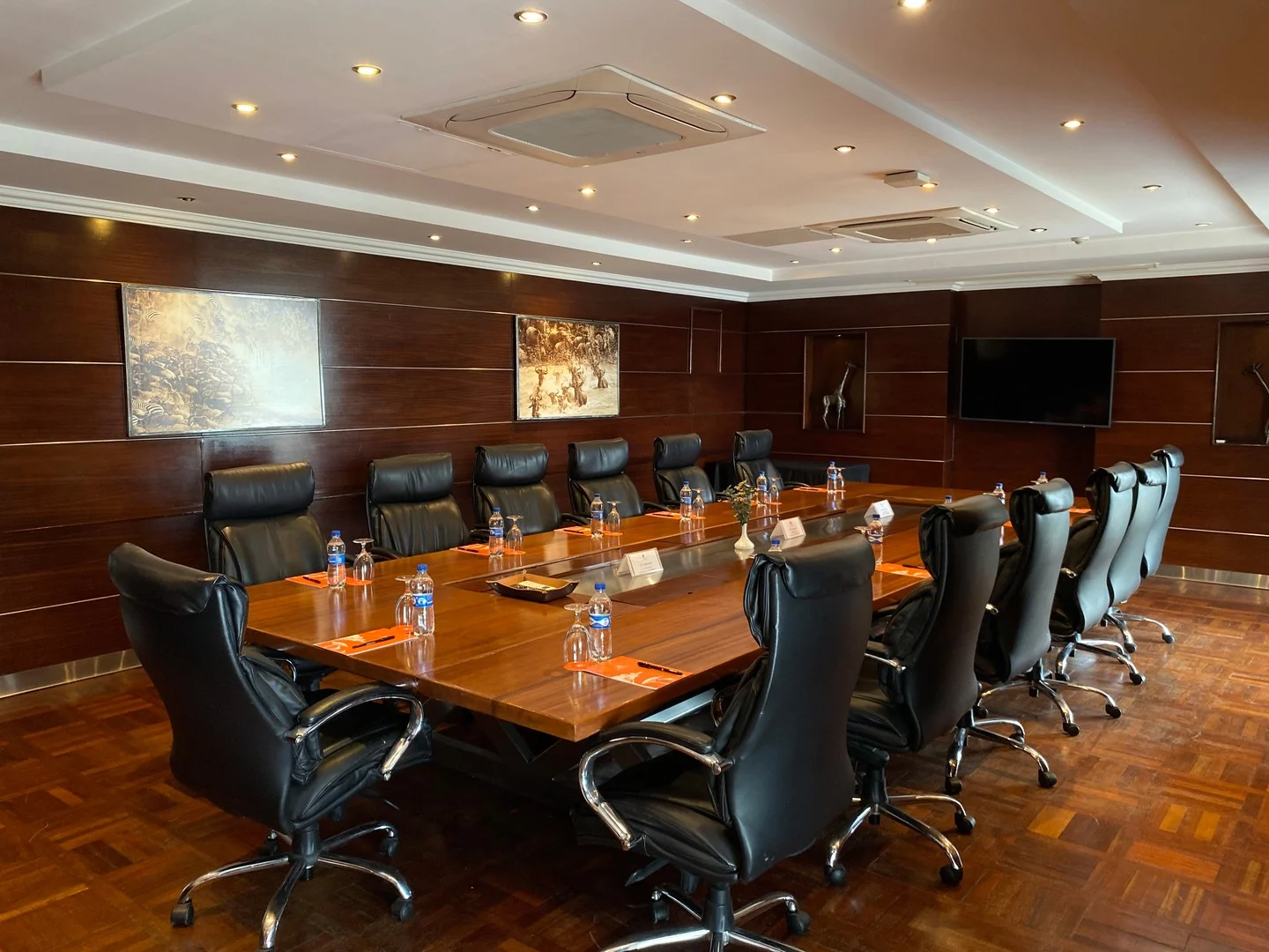 At Twiga, every detail is designed to create the right environment for meaningful meetings and purposeful collaboration. Book your meeting today.
To book a meeting, call +254 731 436048.
#OleSereni #TwigaBoardroom #BestHotelInNairobi