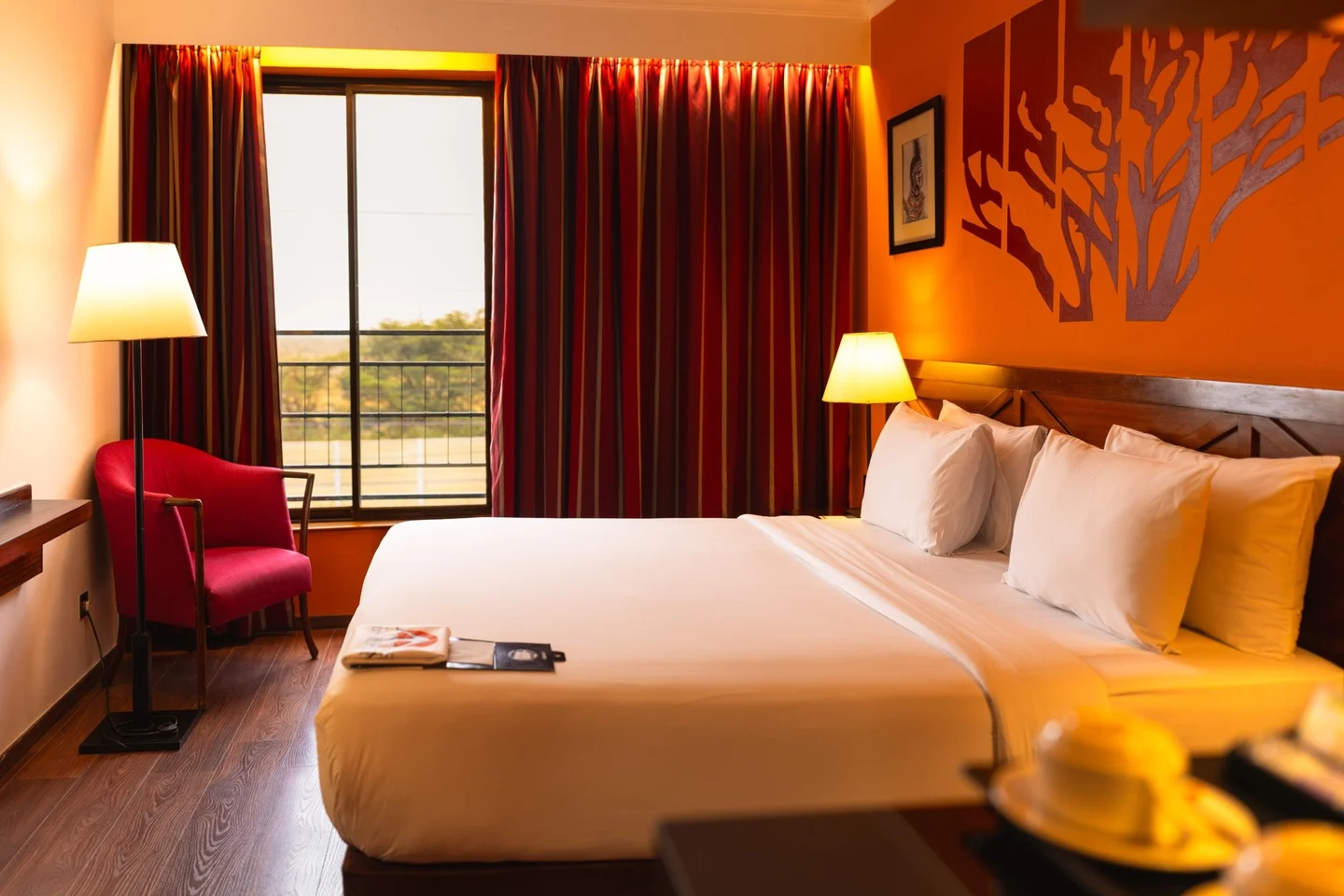A Weekend to reset! Whether it's a solo reset, a spontaneous getaway with your favourite person, or simply an excuse to treat yourself, our Cozy Rooms are designed for a serene getaway.
To book a stay, call +254 732 191000.
#OleSereni #CozyRoom #BestHotelInNairobi